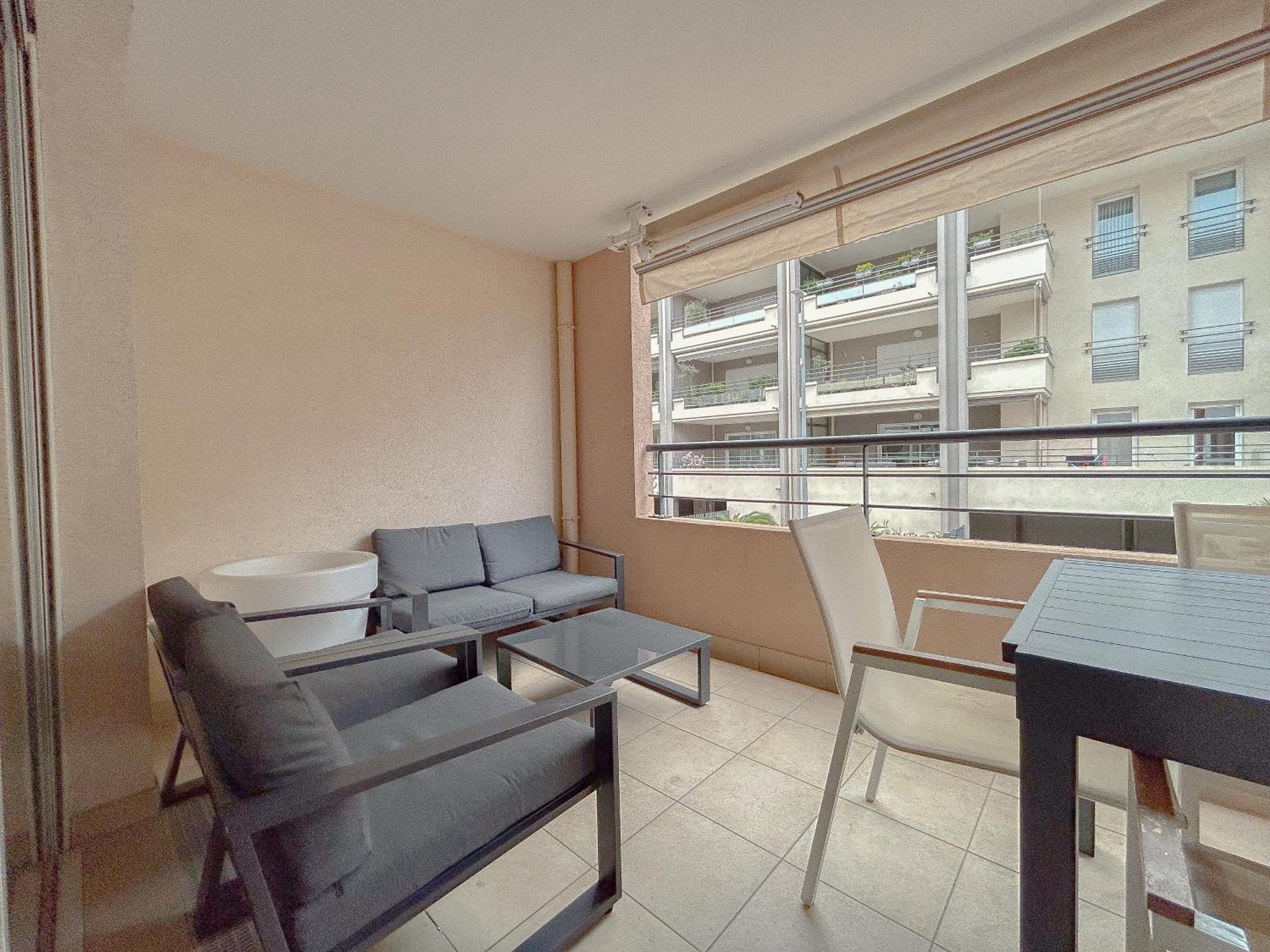 Appartement Centrale A 100 M Des Plages Rue De Provence Saint-Raphael  Luaran gambar